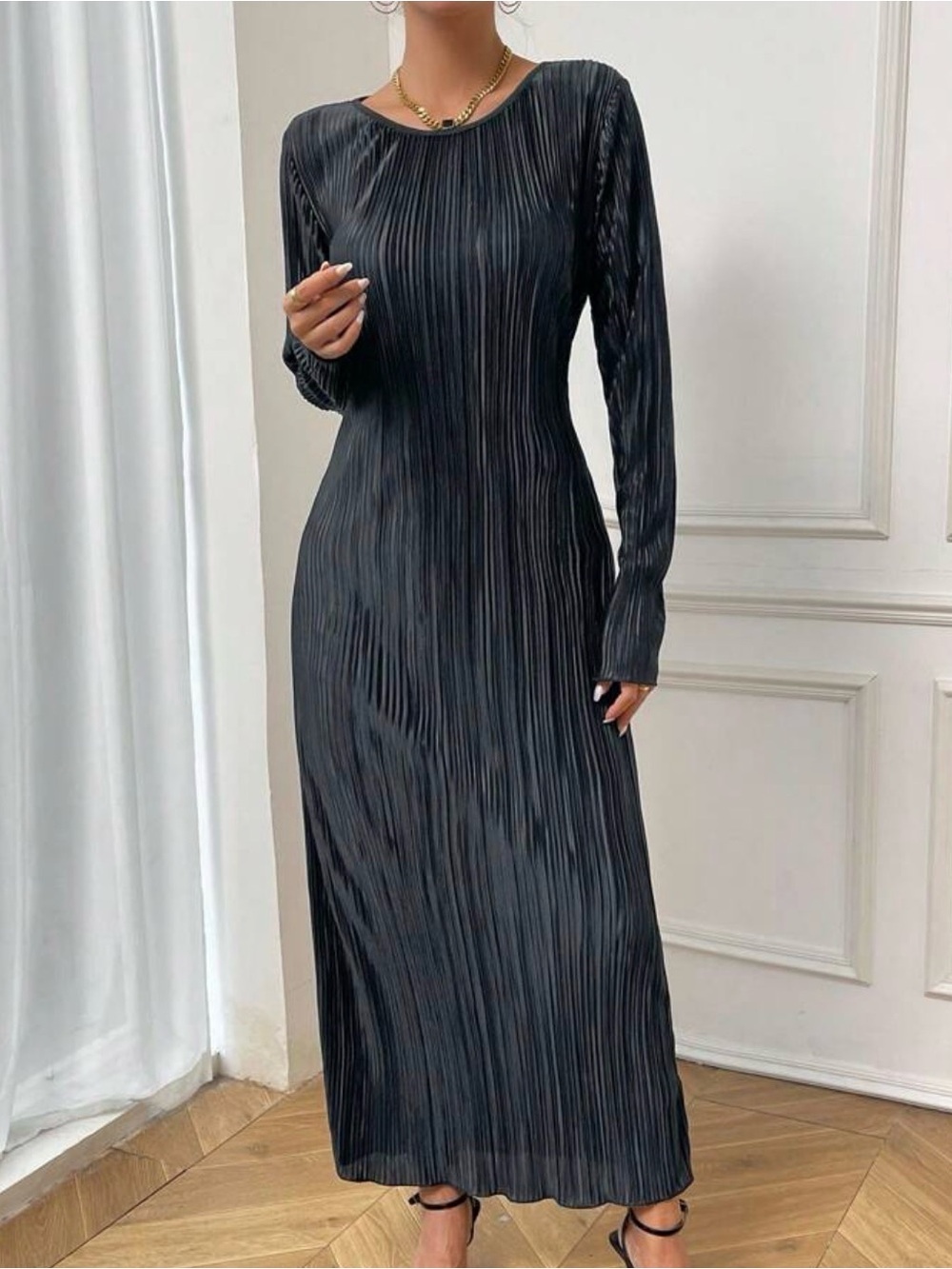 SHEIN Black Pleated Long-Sleeve Maxi Dress